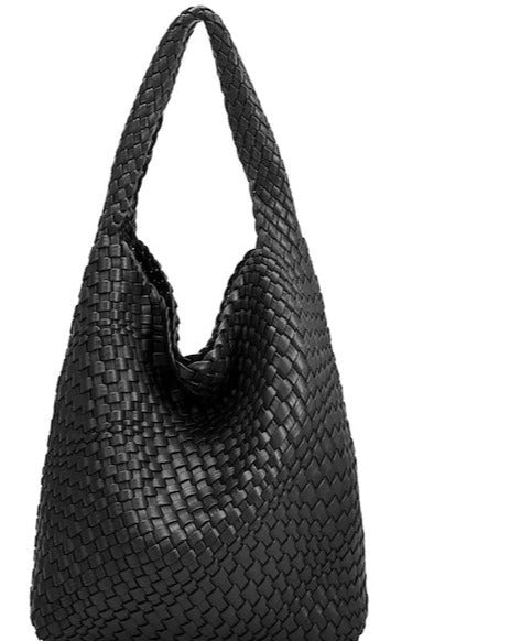 Johanna Shoulder Bag in Black
