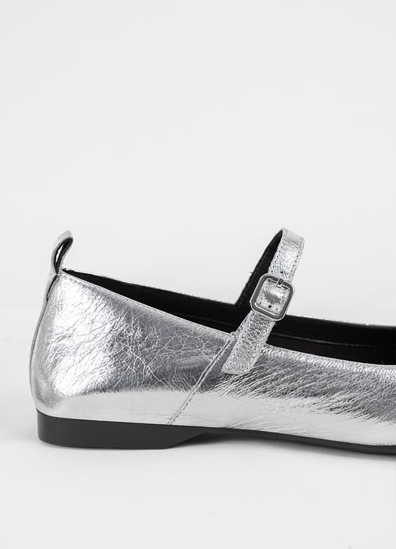 Delia Mary Jane in Silver