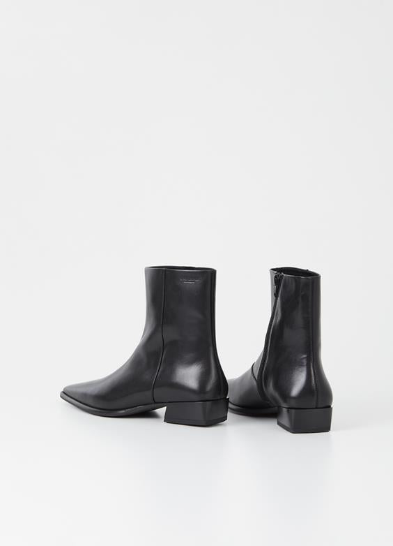 Nella Boot in Black