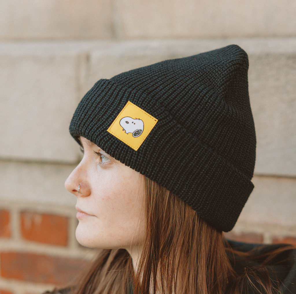 Snoopy Beanie in Black