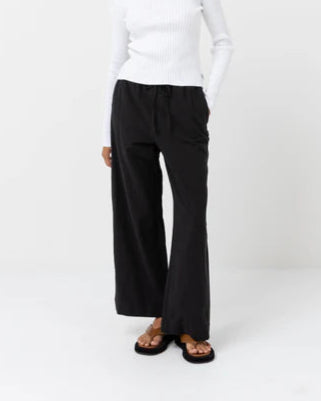 Classic Drawstring Pant in Black