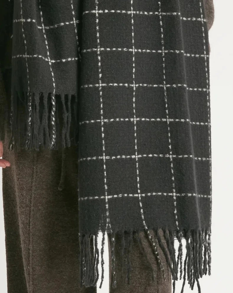 Windowpane Blanket Scarf in Black