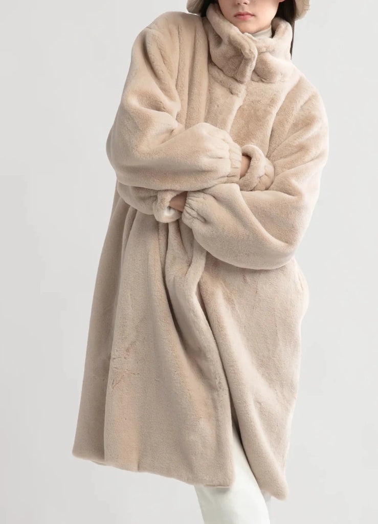 Shearling Collar Coat in Beige