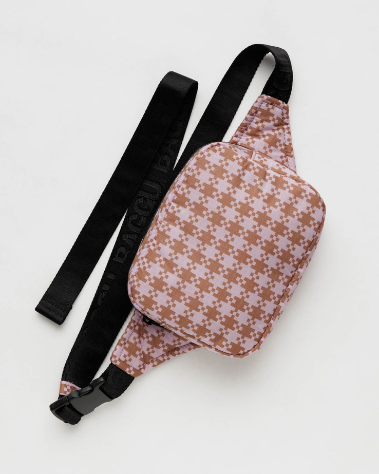 Puffy Fanny Pack in Rose Pixel