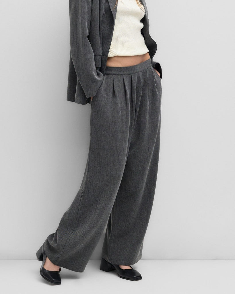 Kerry Pants in Dark Grey