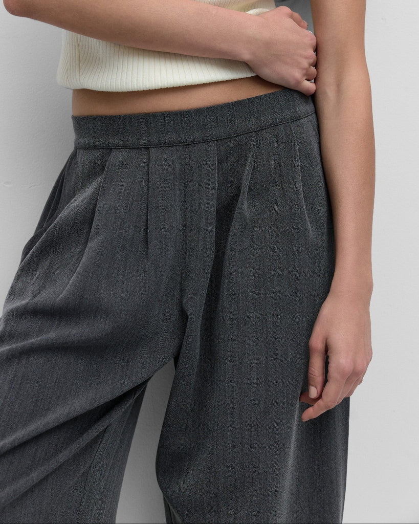 Kerry Pants in Dark Grey