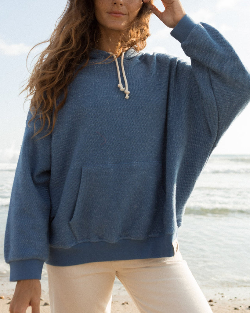 Oneness Pullover in Blue