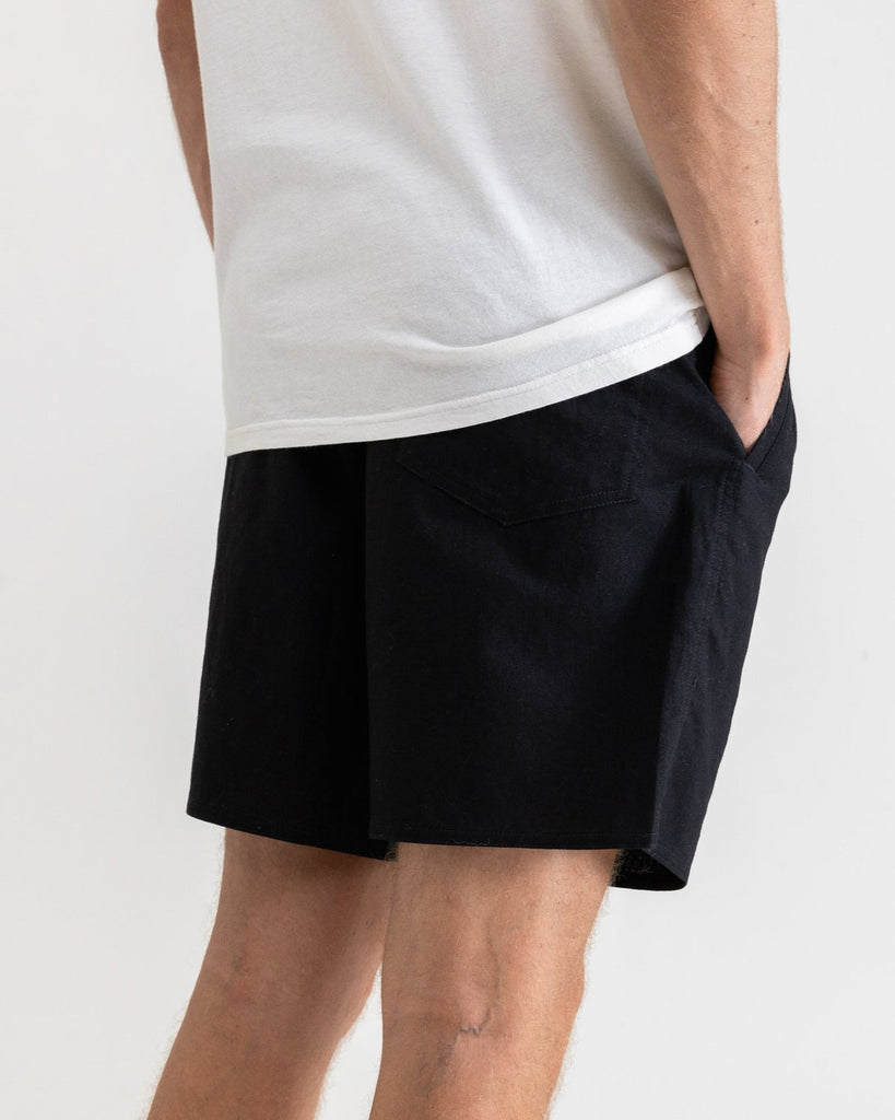 Classic Linen Jam Shorts in Black