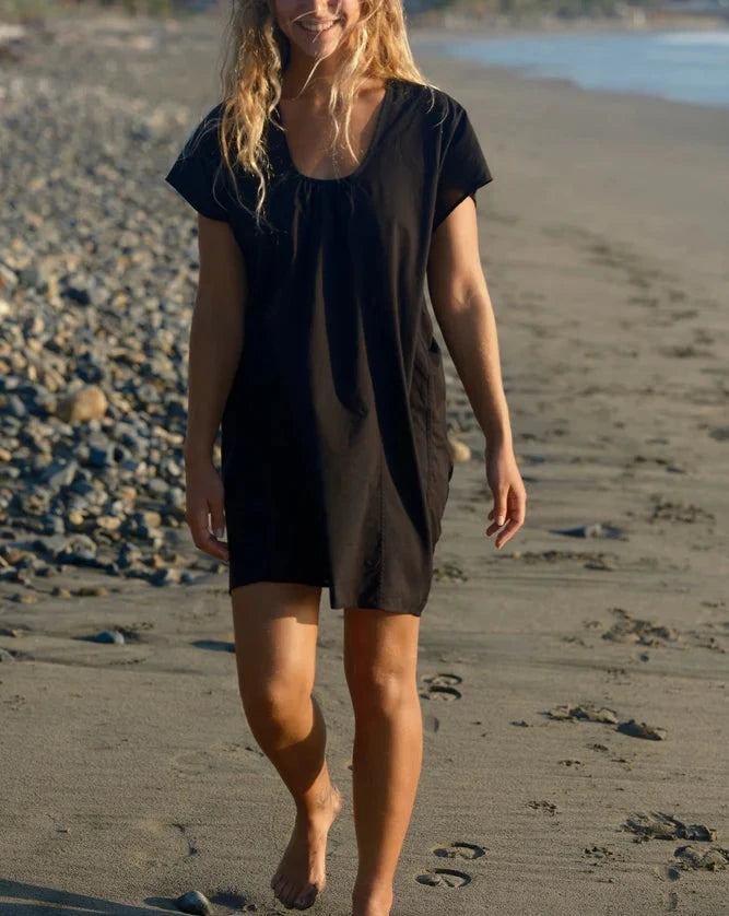 Sol Kaftan in True Black