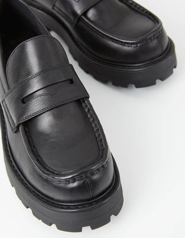 Cosmo Loafer in Black